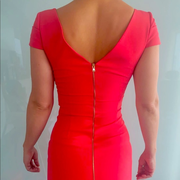 Red Dress - Picture 3 of 7